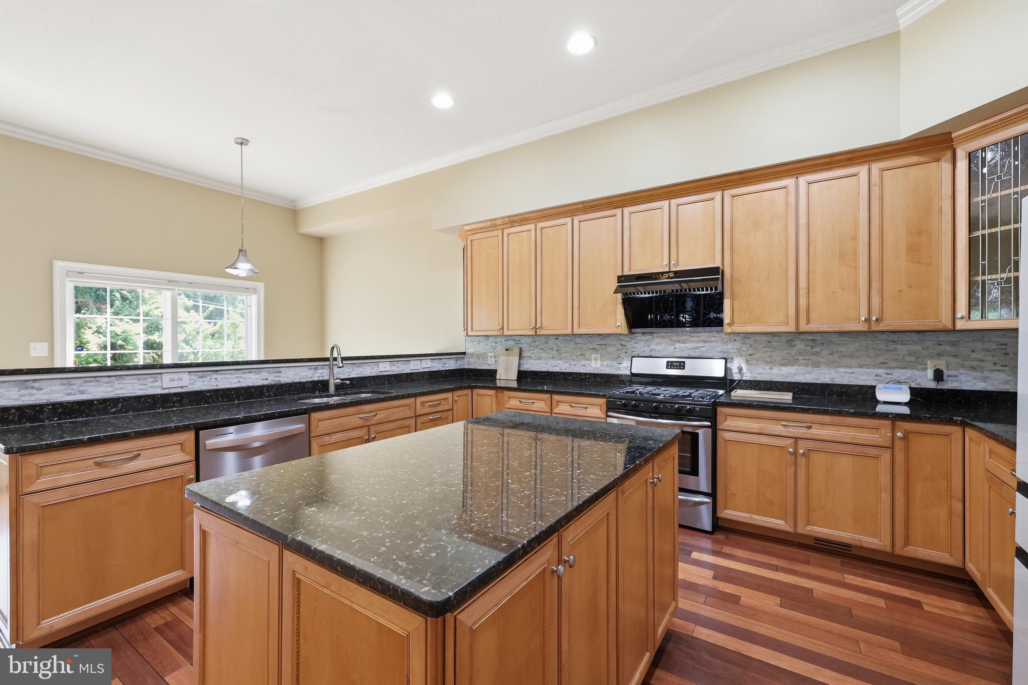 FAIRFAX PARK - Residential