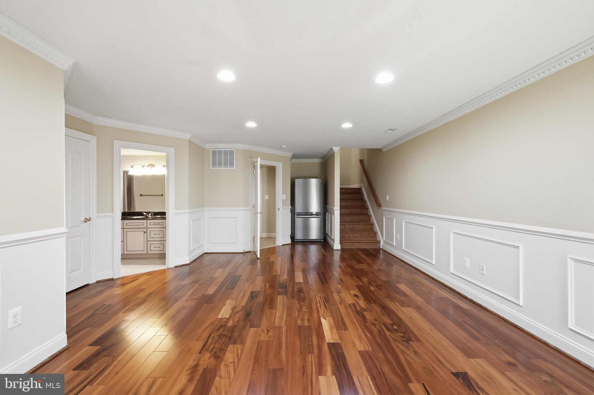 FAIRFAX PARK - Residential