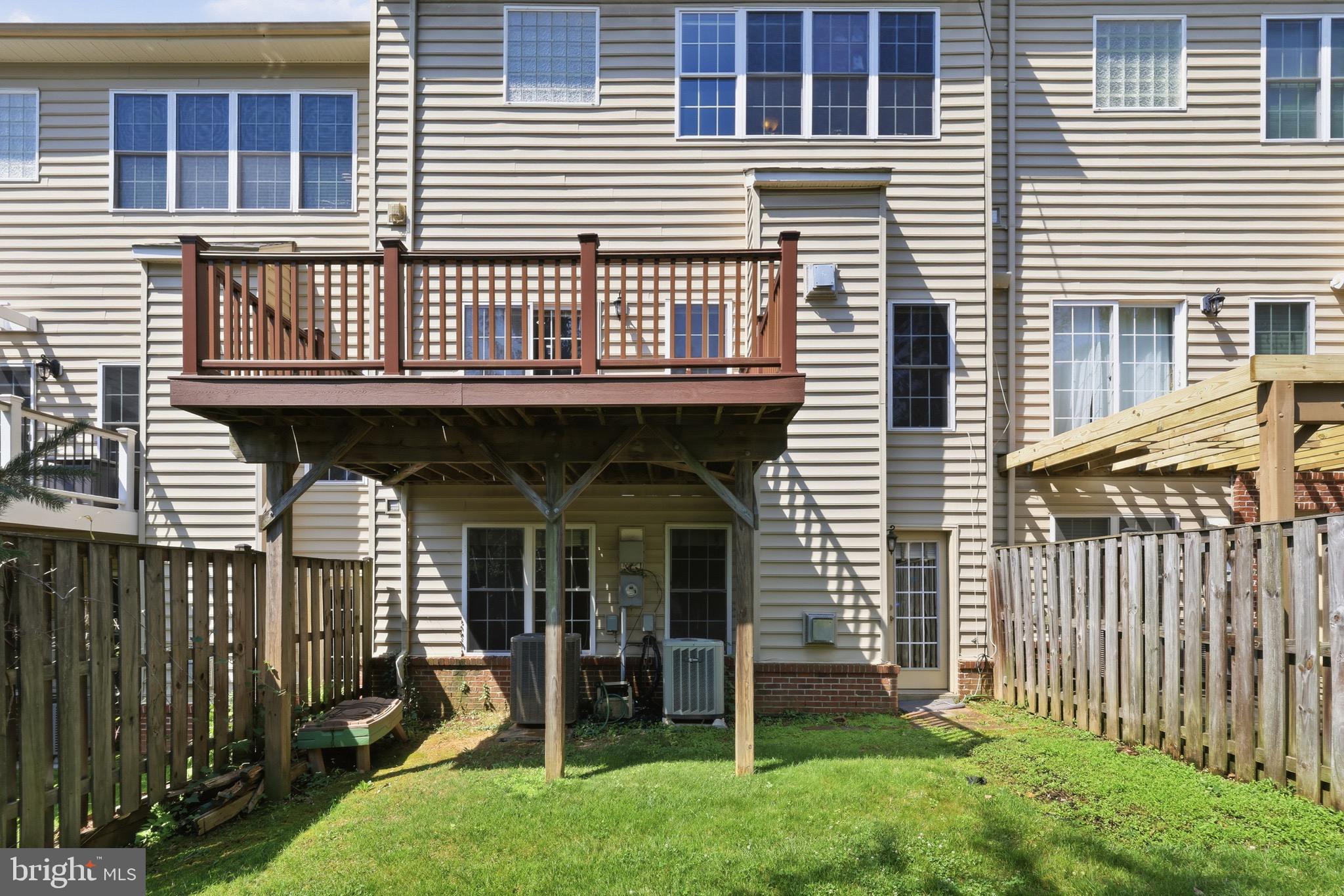 FAIRFAX PARK - Residential