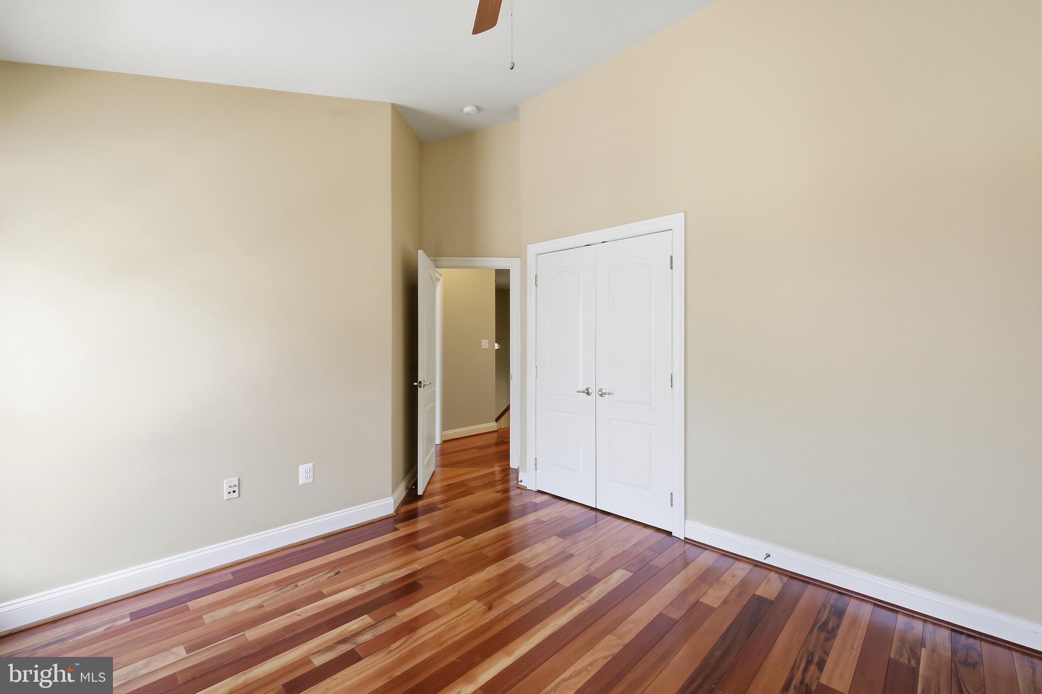 FAIRFAX PARK - Residential