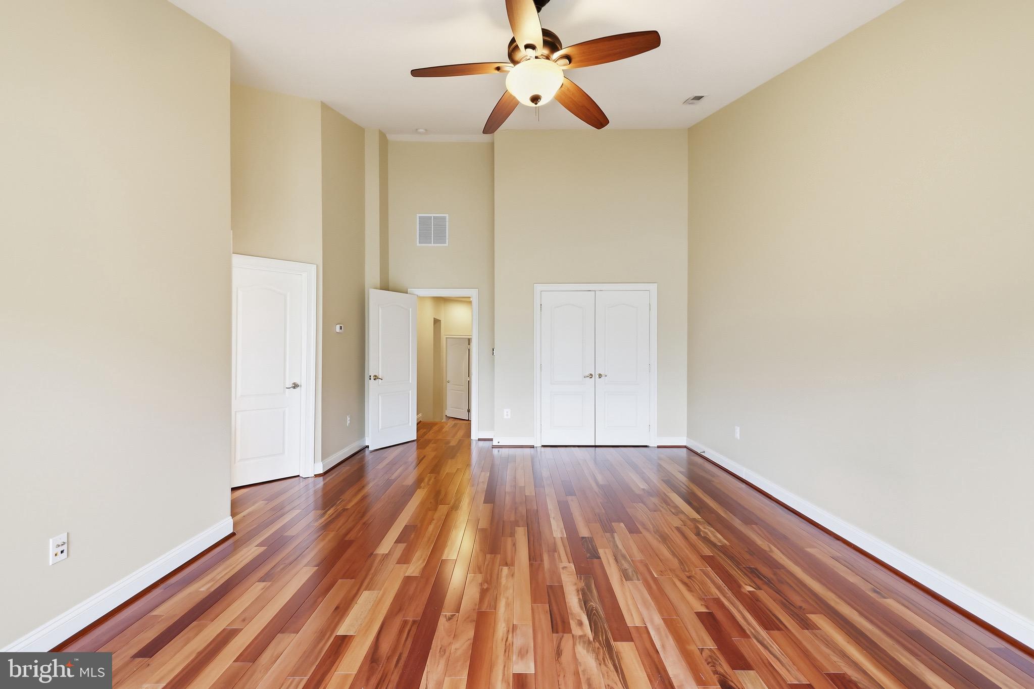 FAIRFAX PARK - Residential