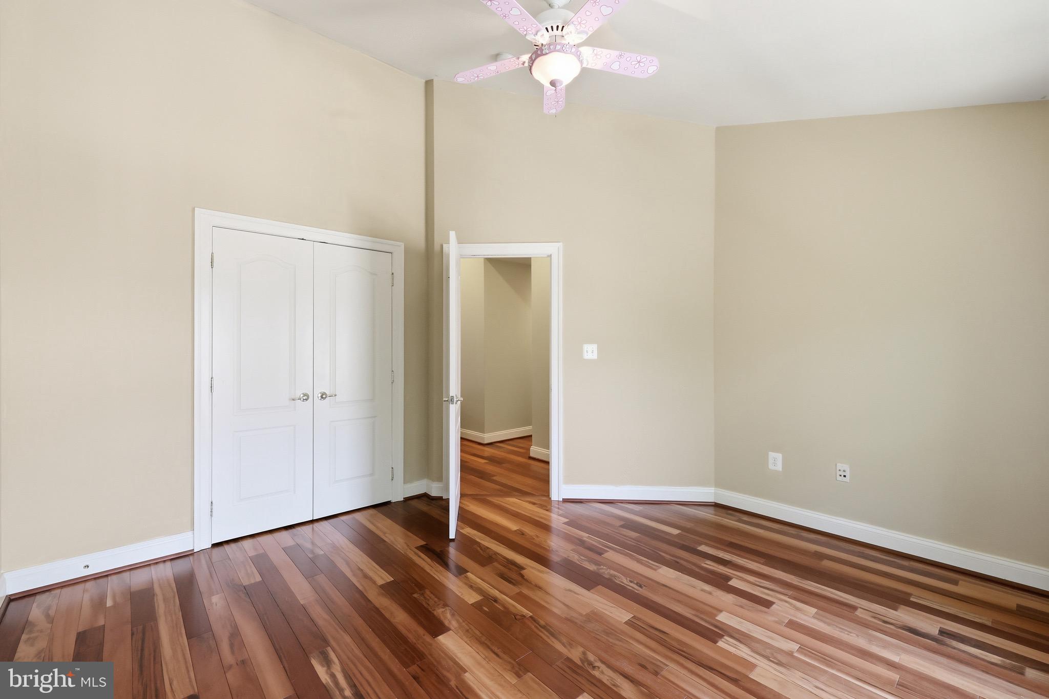 FAIRFAX PARK - Residential