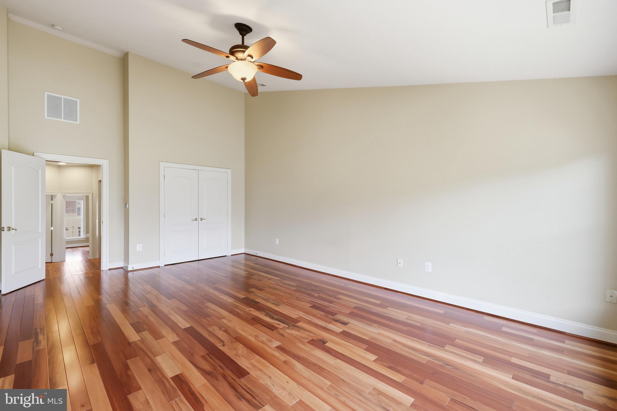 FAIRFAX PARK - Residential