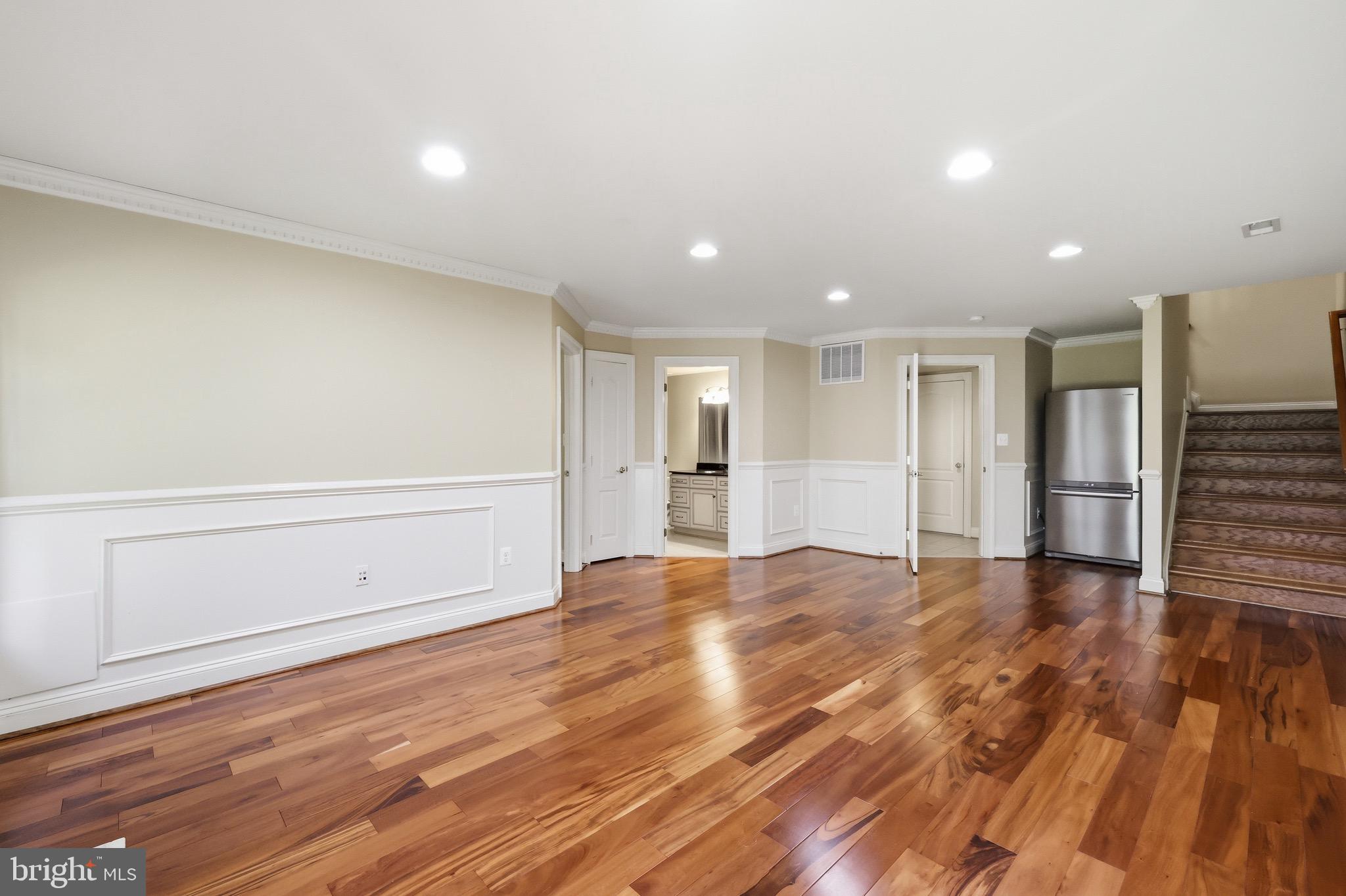 FAIRFAX PARK - Residential