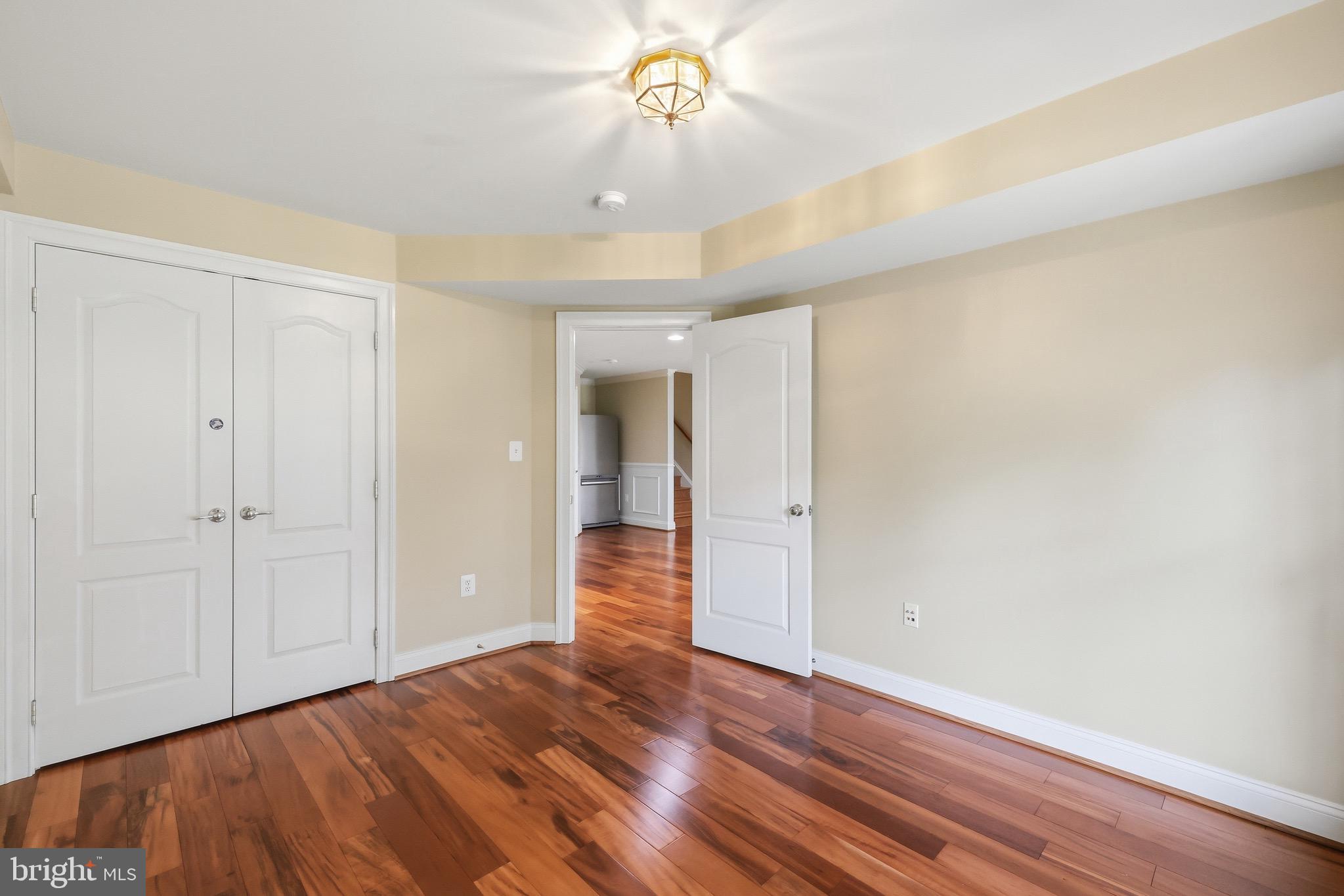 FAIRFAX PARK - Residential