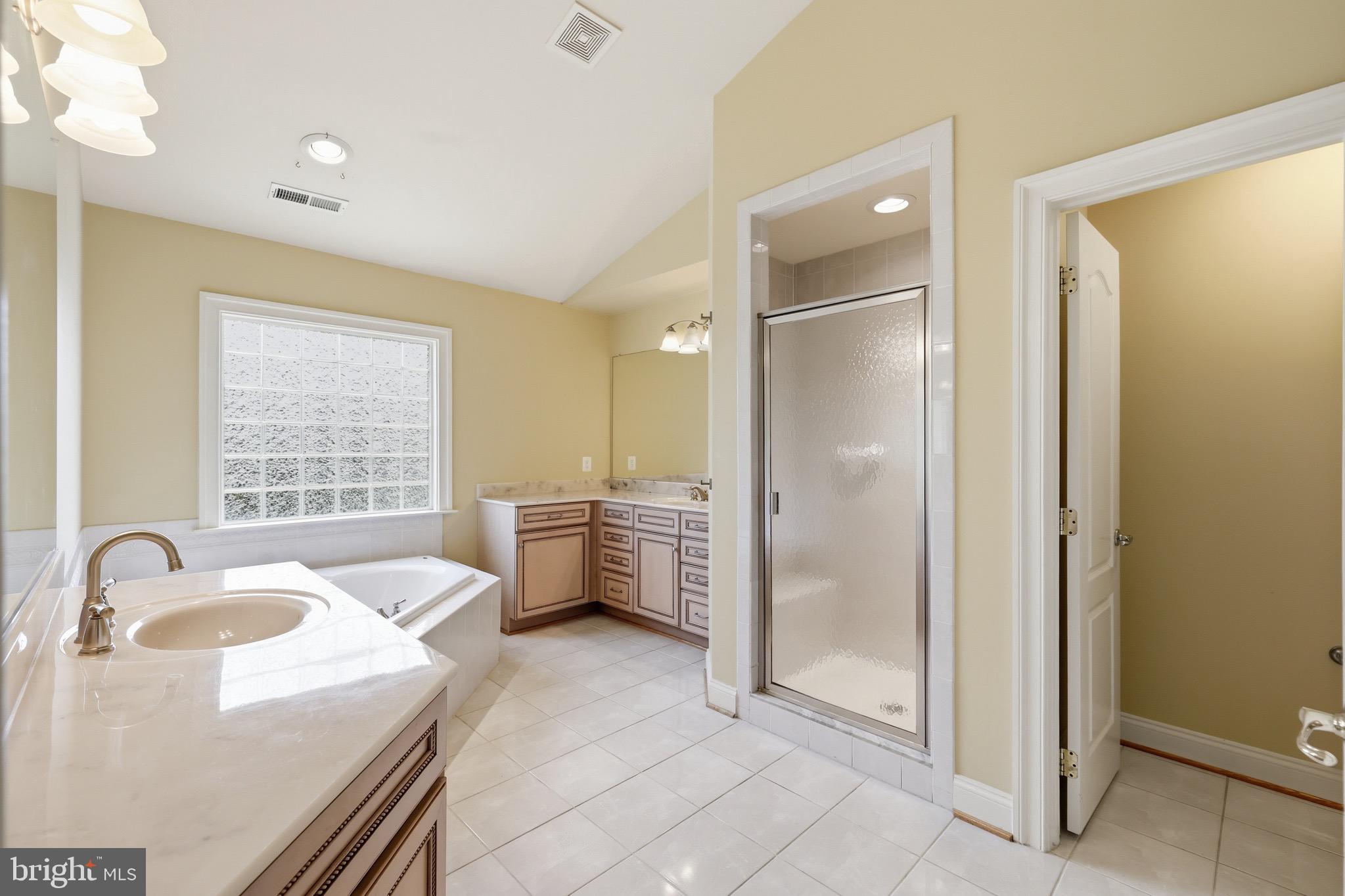 FAIRFAX PARK - Residential