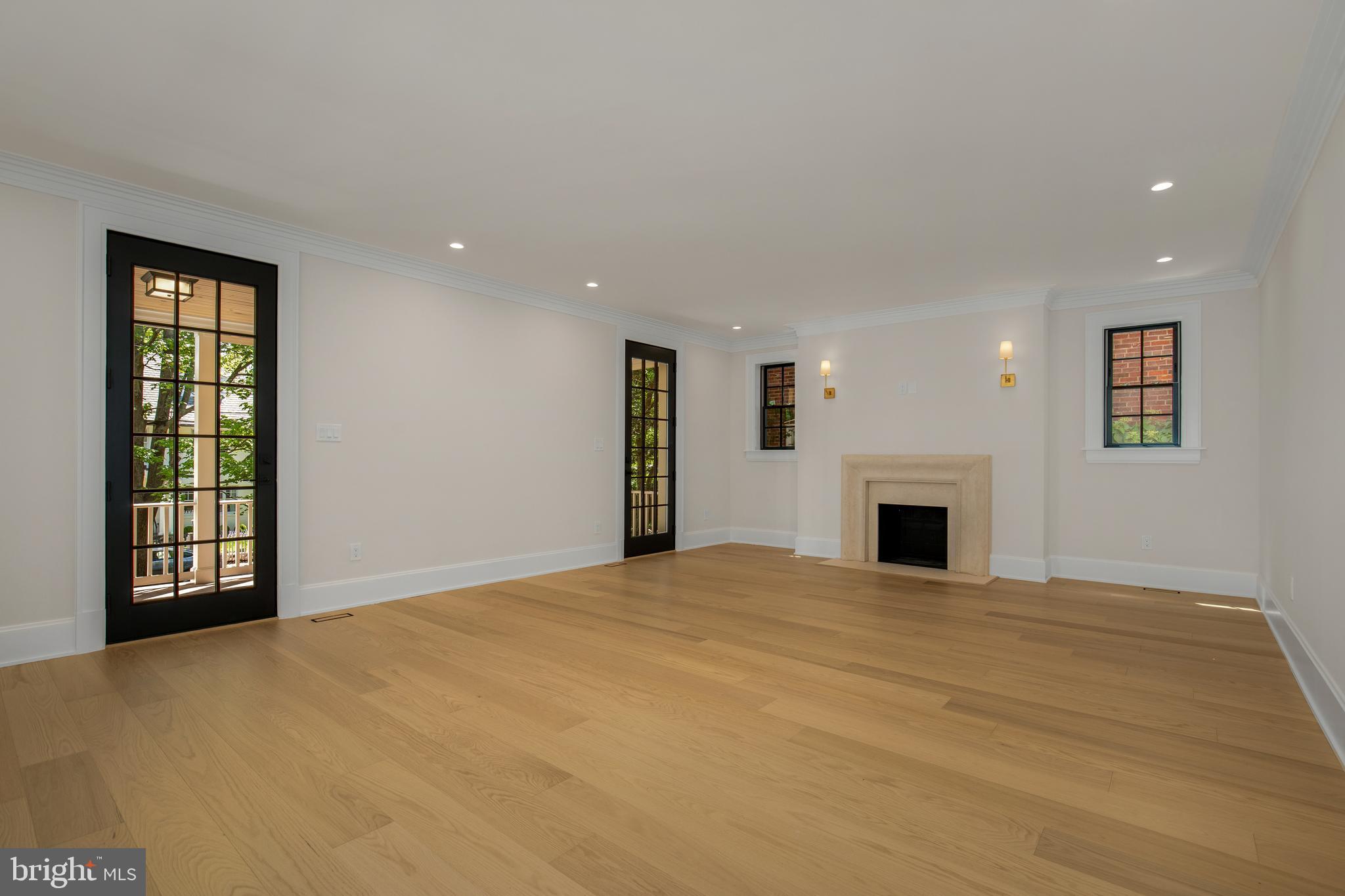 OBSERVATORY CIRCLE - Residential