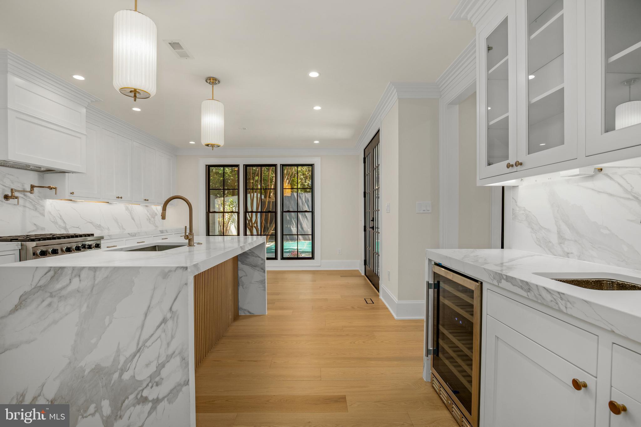 OBSERVATORY CIRCLE - Residential
