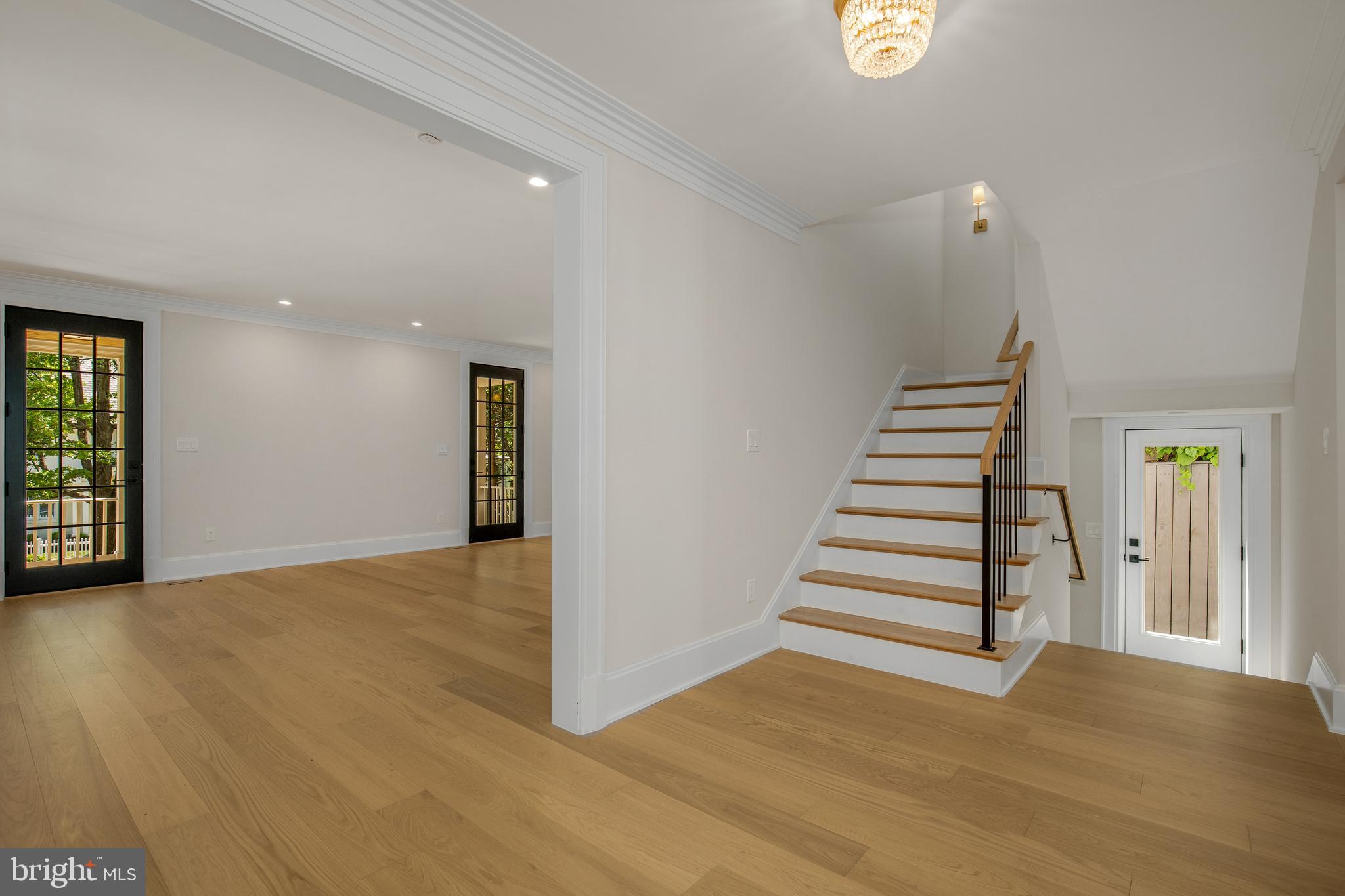 OBSERVATORY CIRCLE - Residential