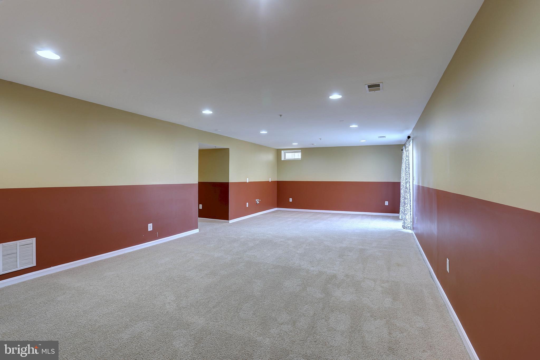 ROCKLAND AT ROGERS - Residential