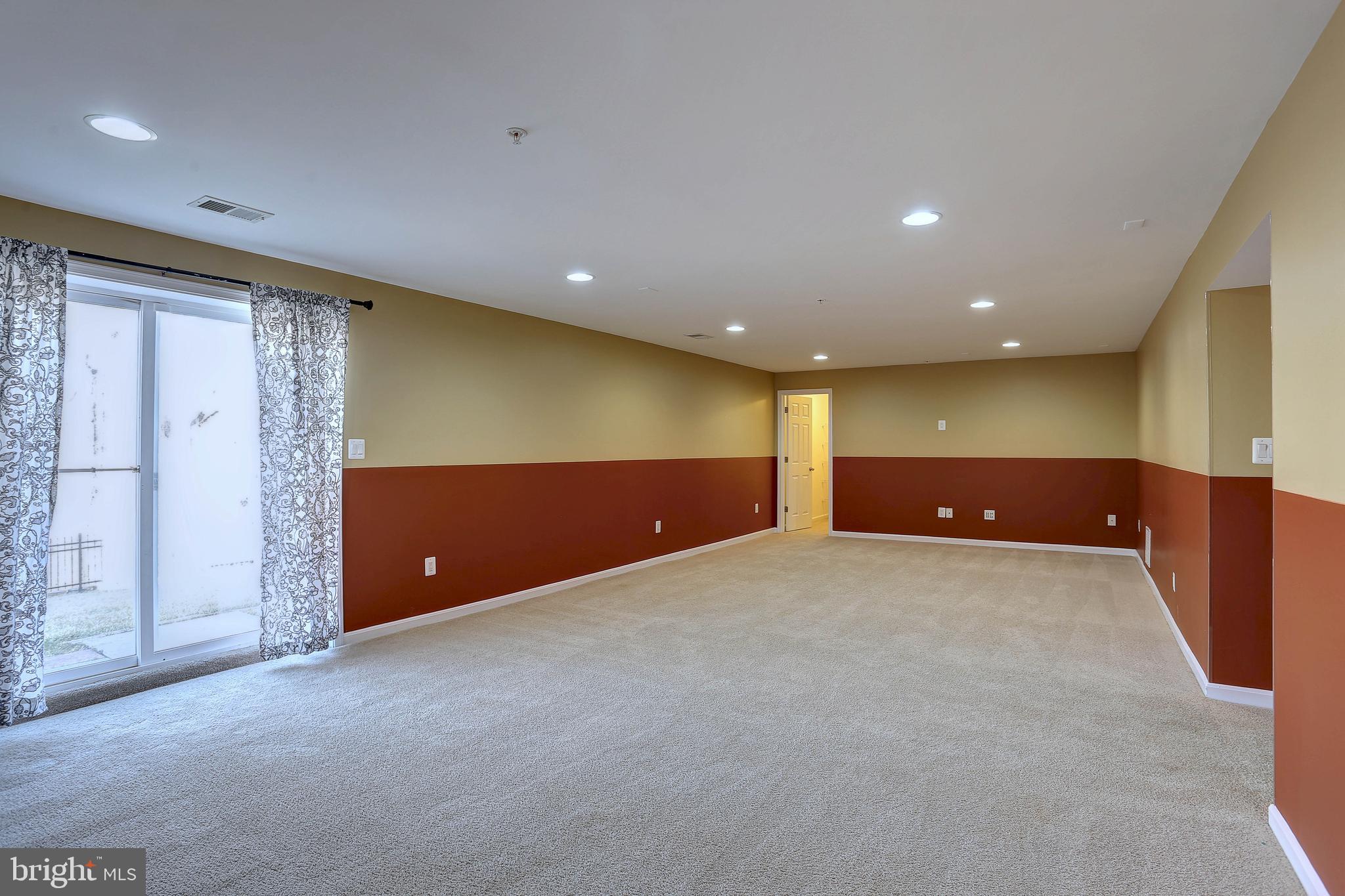 ROCKLAND AT ROGERS - Residential