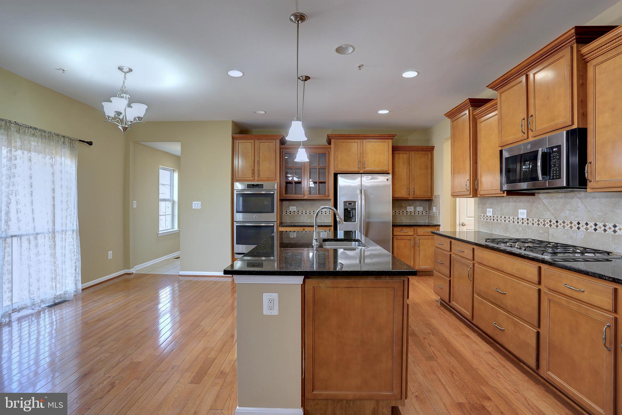 ROCKLAND AT ROGERS - Residential