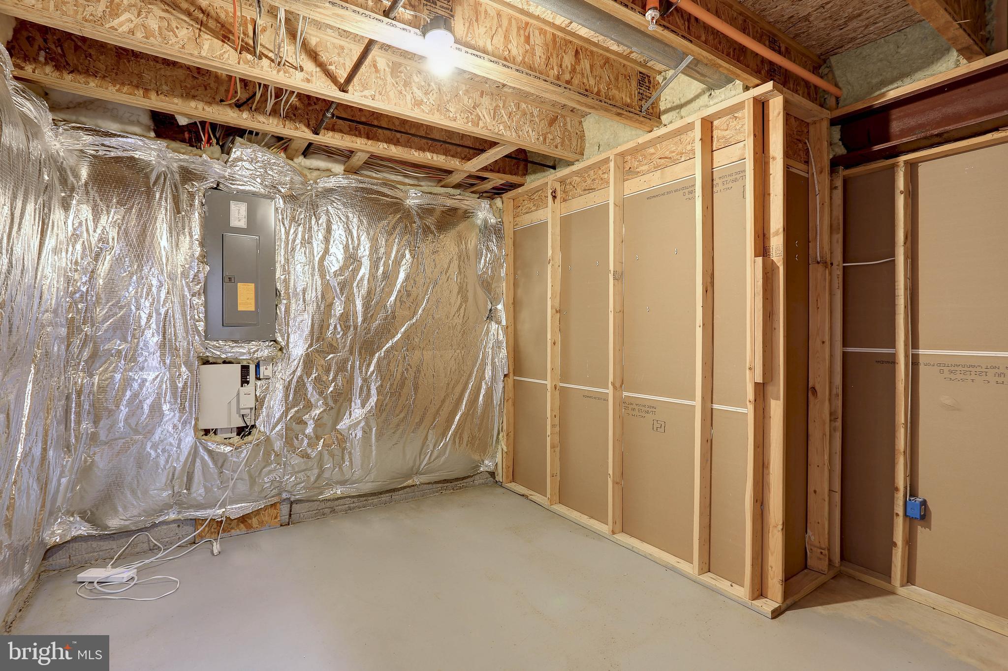 ROCKLAND AT ROGERS - Residential