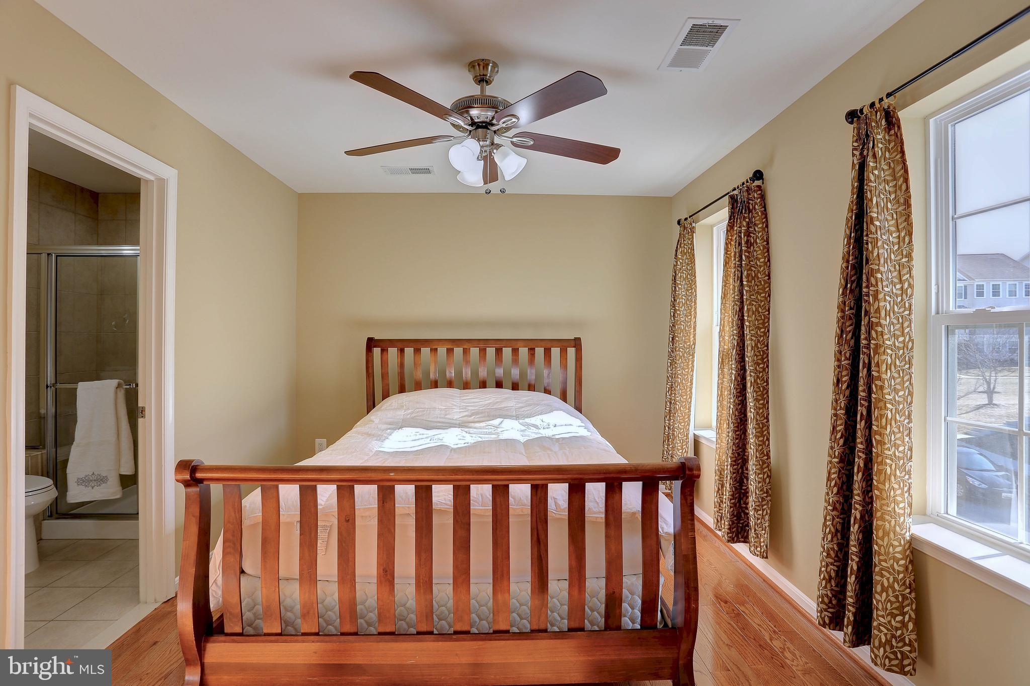 ROCKLAND AT ROGERS - Residential