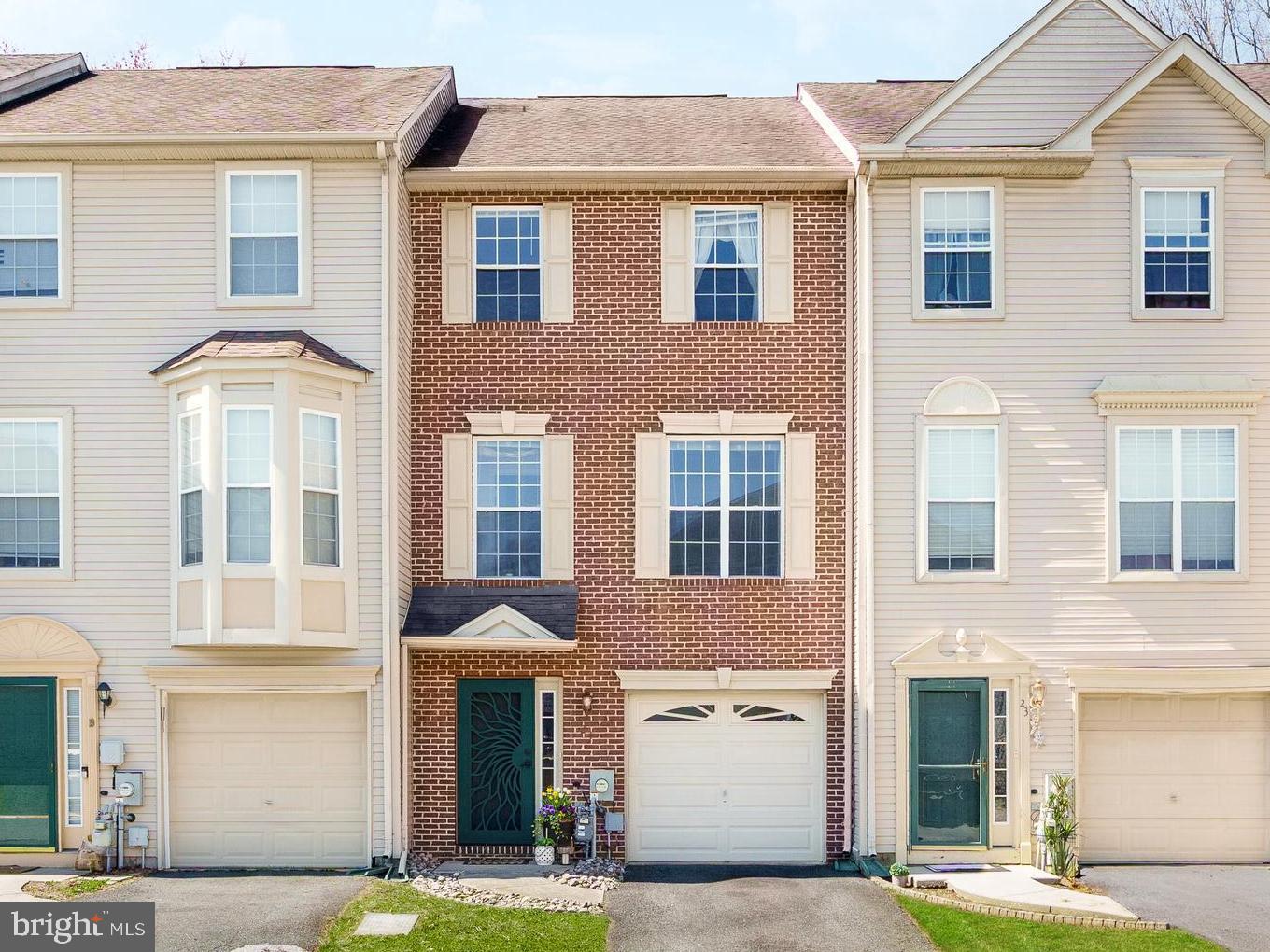 PERSIMMON CREEK - Residential