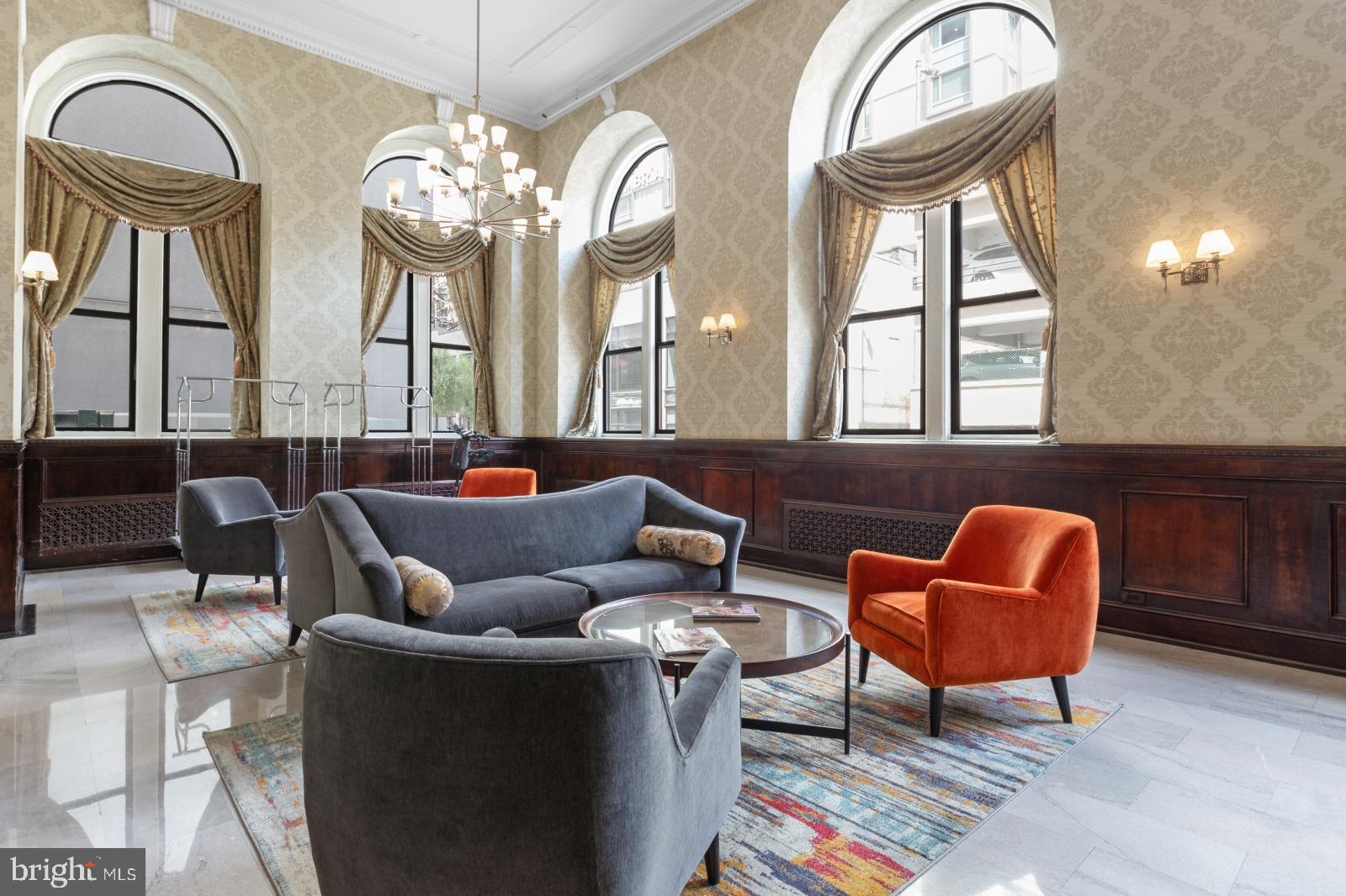 AVENUE OF THE ARTS - Residential