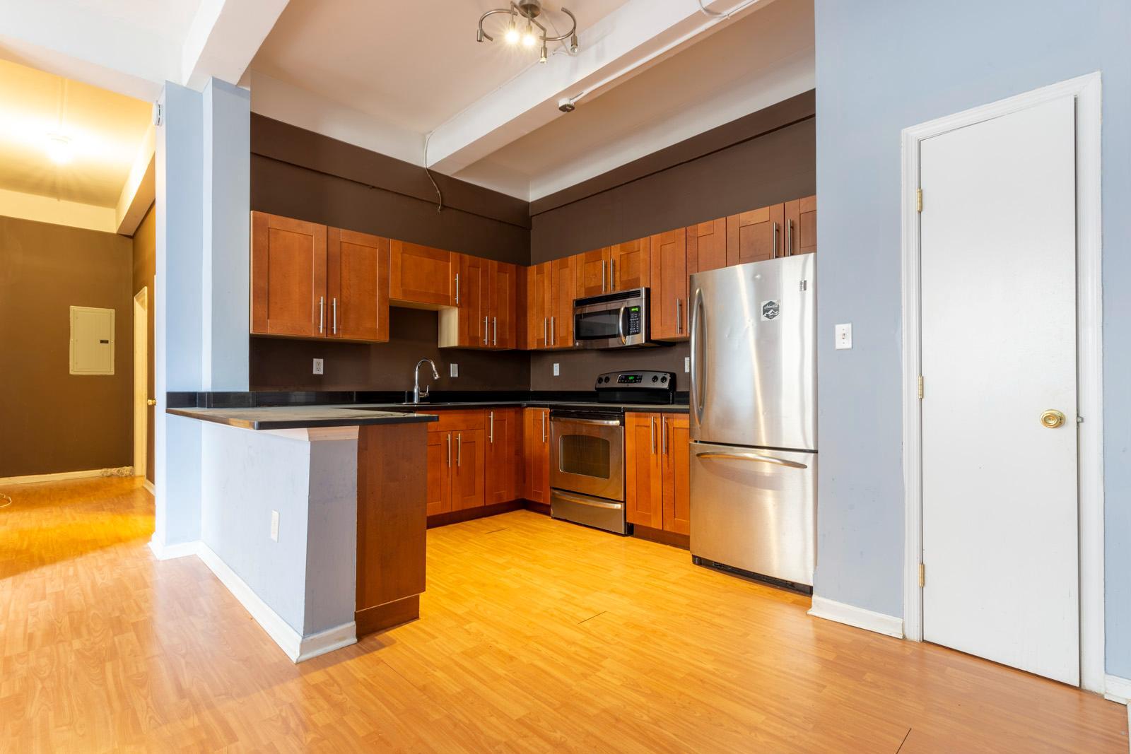 AVENUE OF THE ARTS - Residential