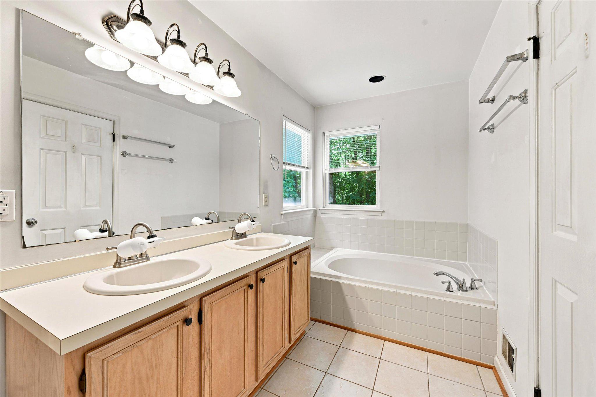 FOREST GLEN - Residential