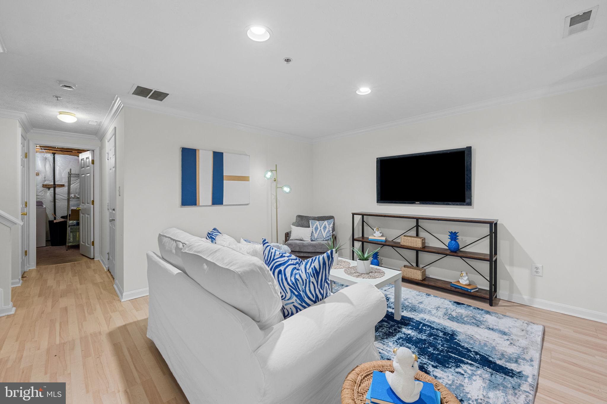 OWINGS MILLS - Residential