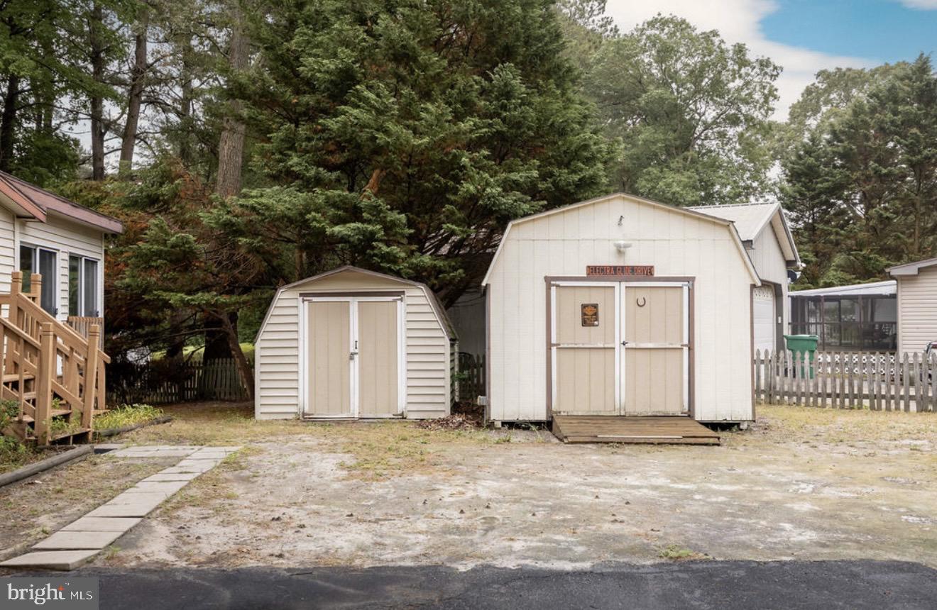EVERGREEN ACRES (9) - Residential
