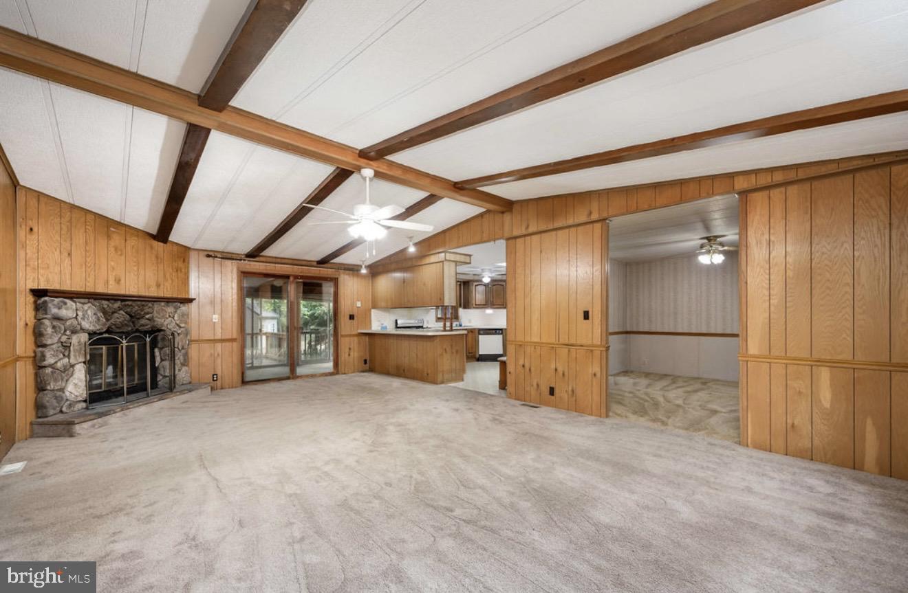 EVERGREEN ACRES (9) - Residential