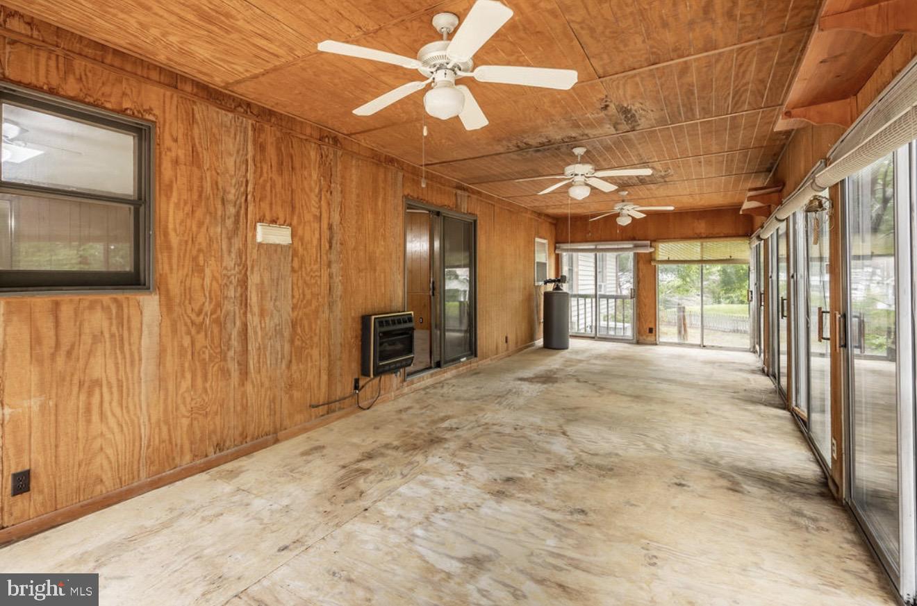 EVERGREEN ACRES (9) - Residential