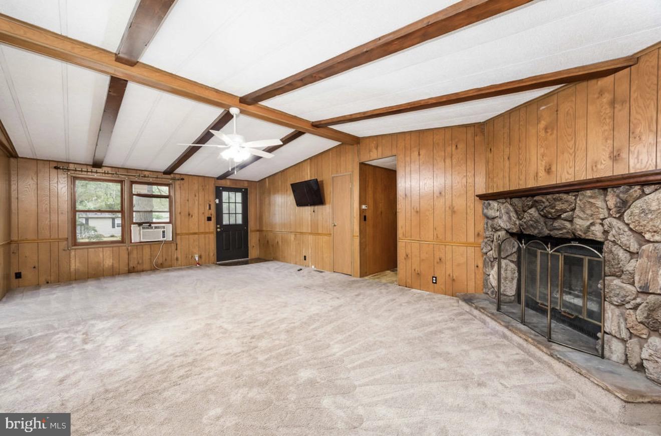 EVERGREEN ACRES (9) - Residential