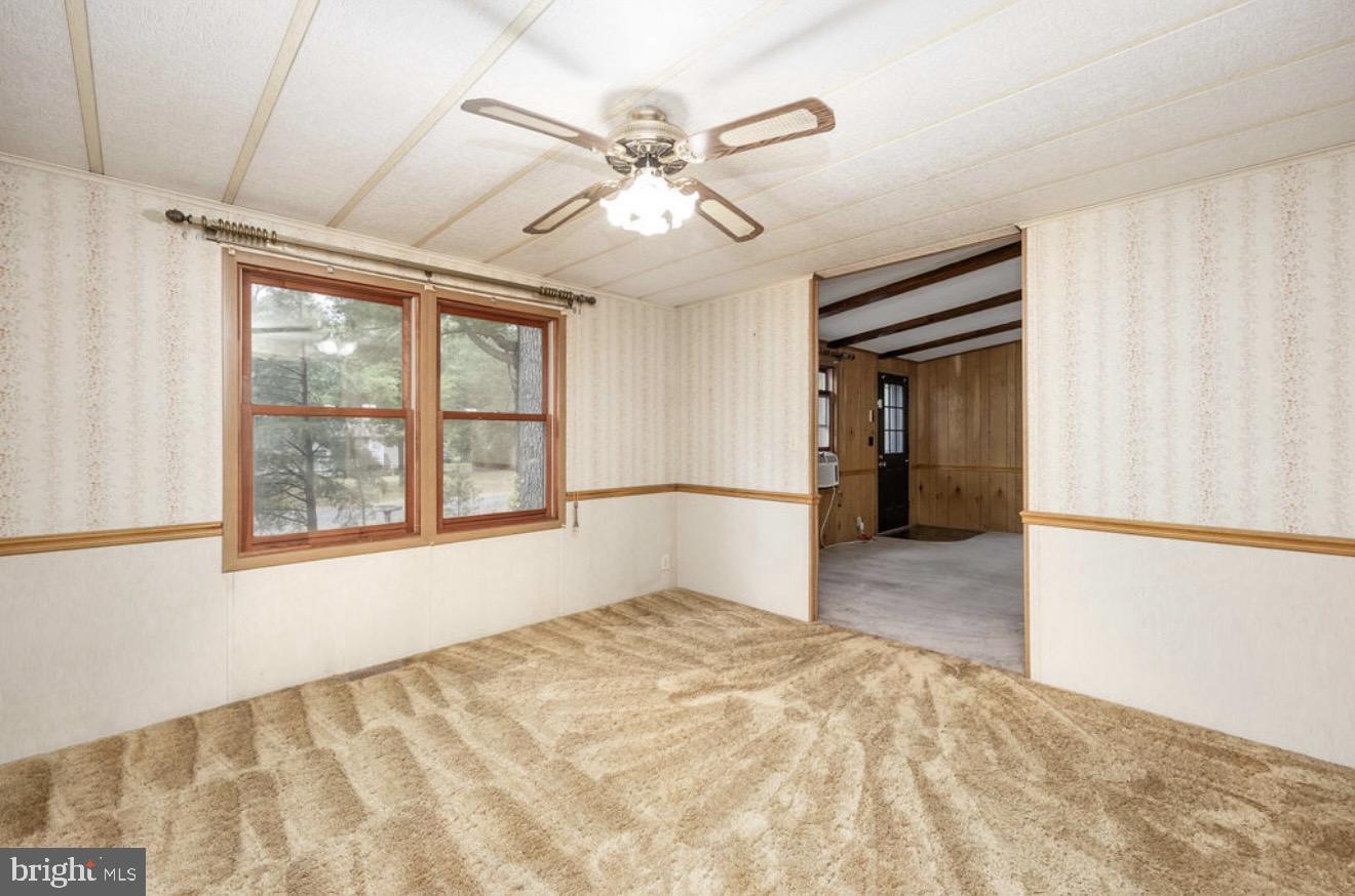 EVERGREEN ACRES (9) - Residential