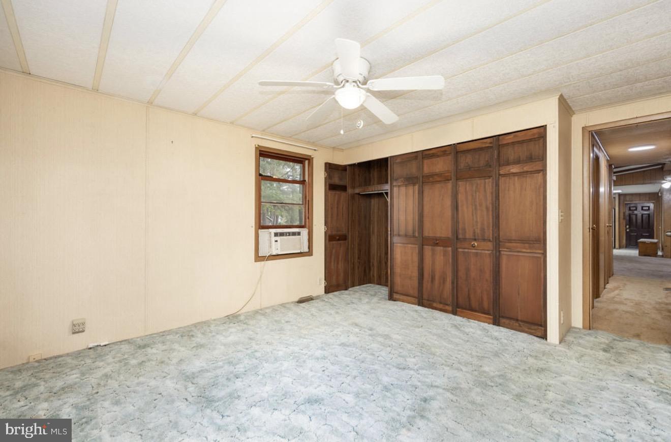 EVERGREEN ACRES (9) - Residential