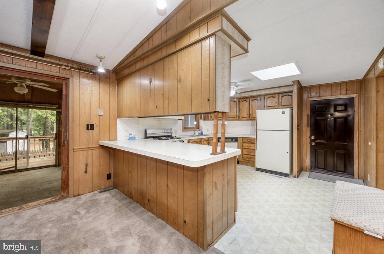 EVERGREEN ACRES (9) - Residential