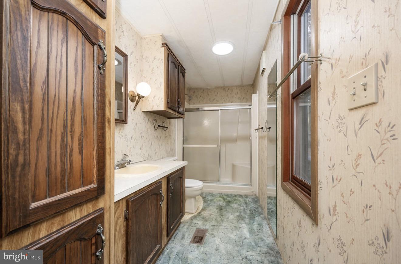 EVERGREEN ACRES (9) - Residential