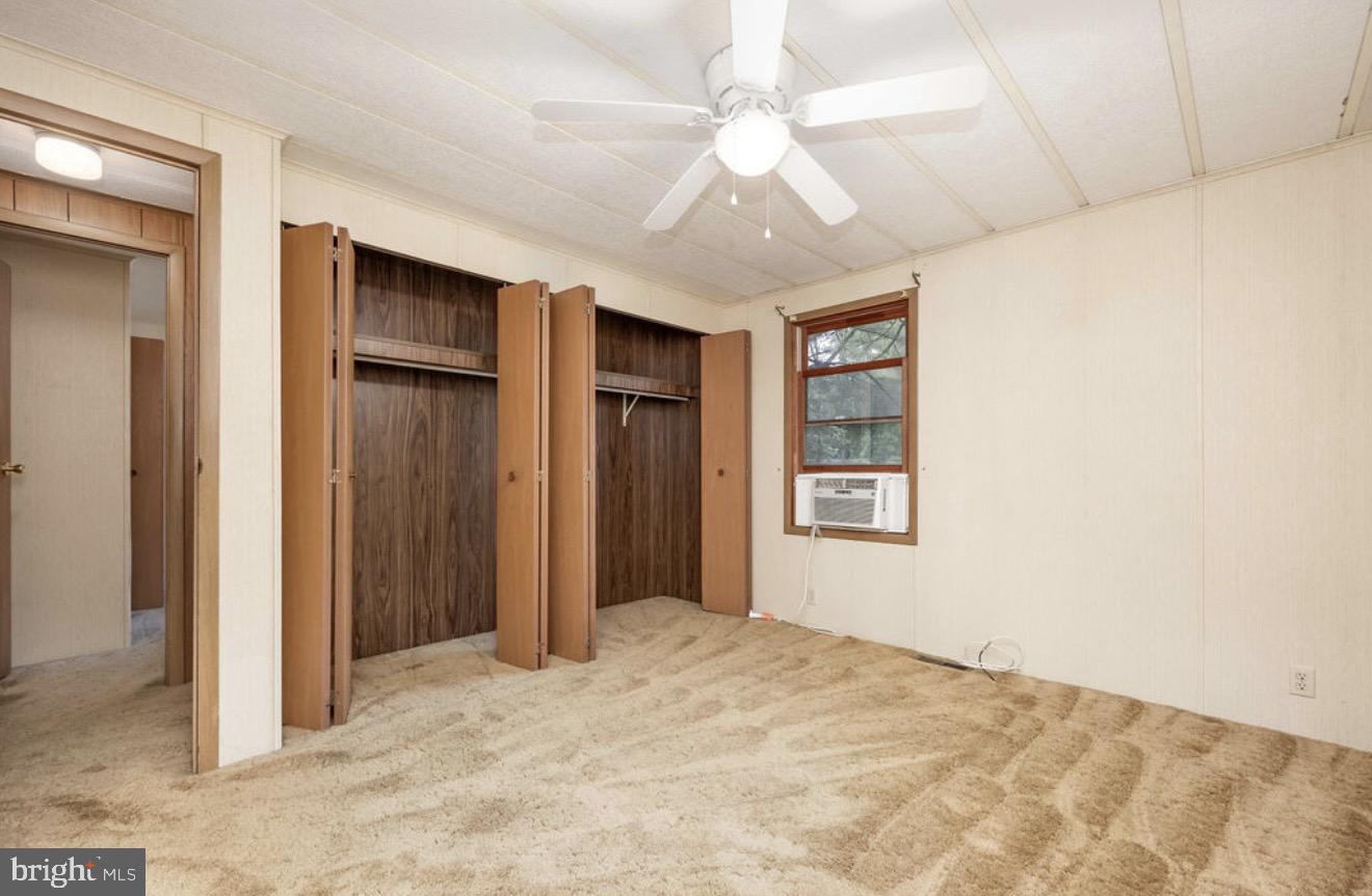 EVERGREEN ACRES (9) - Residential