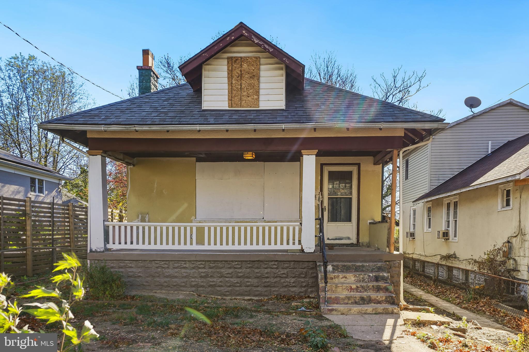 TAKOMA - Residential