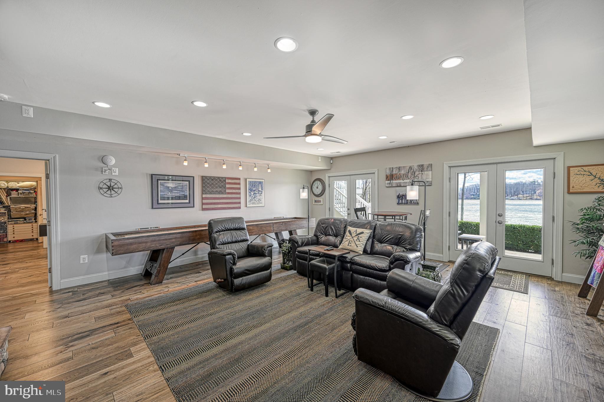 DANIELS POINT - Residential