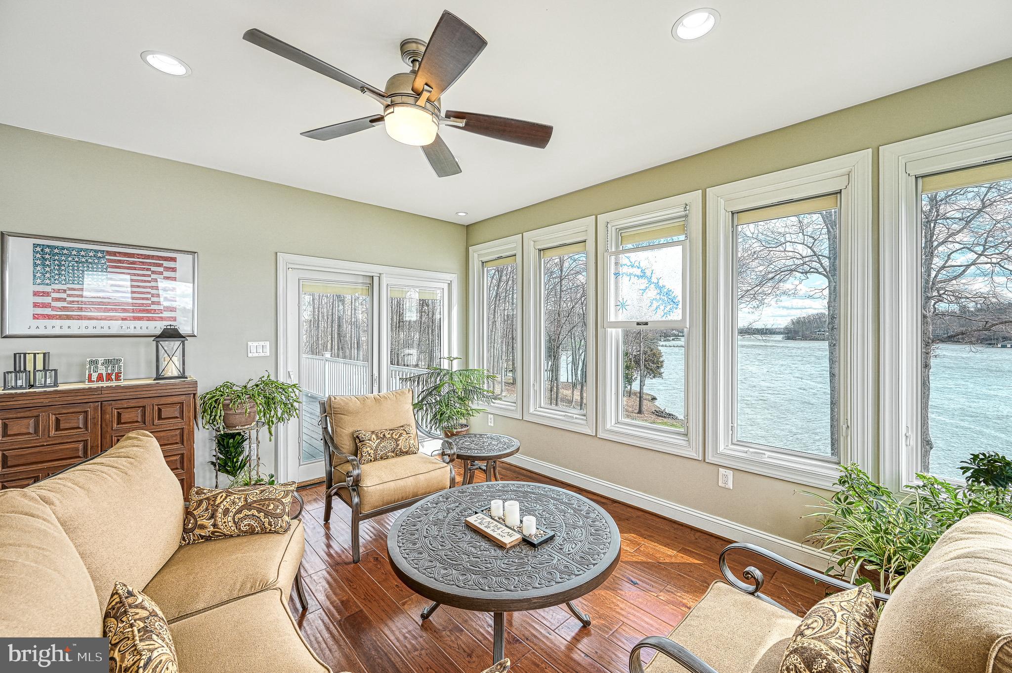 DANIELS POINT - Residential