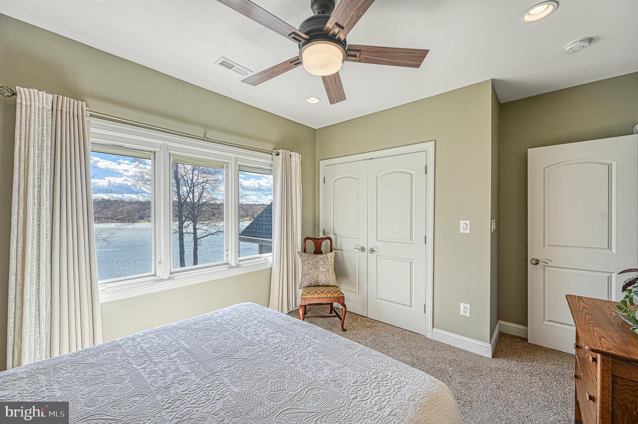 DANIELS POINT - Residential