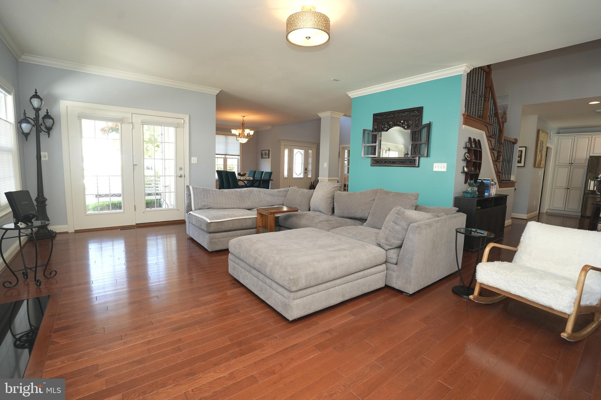 LEONARDS GRANT - Residential