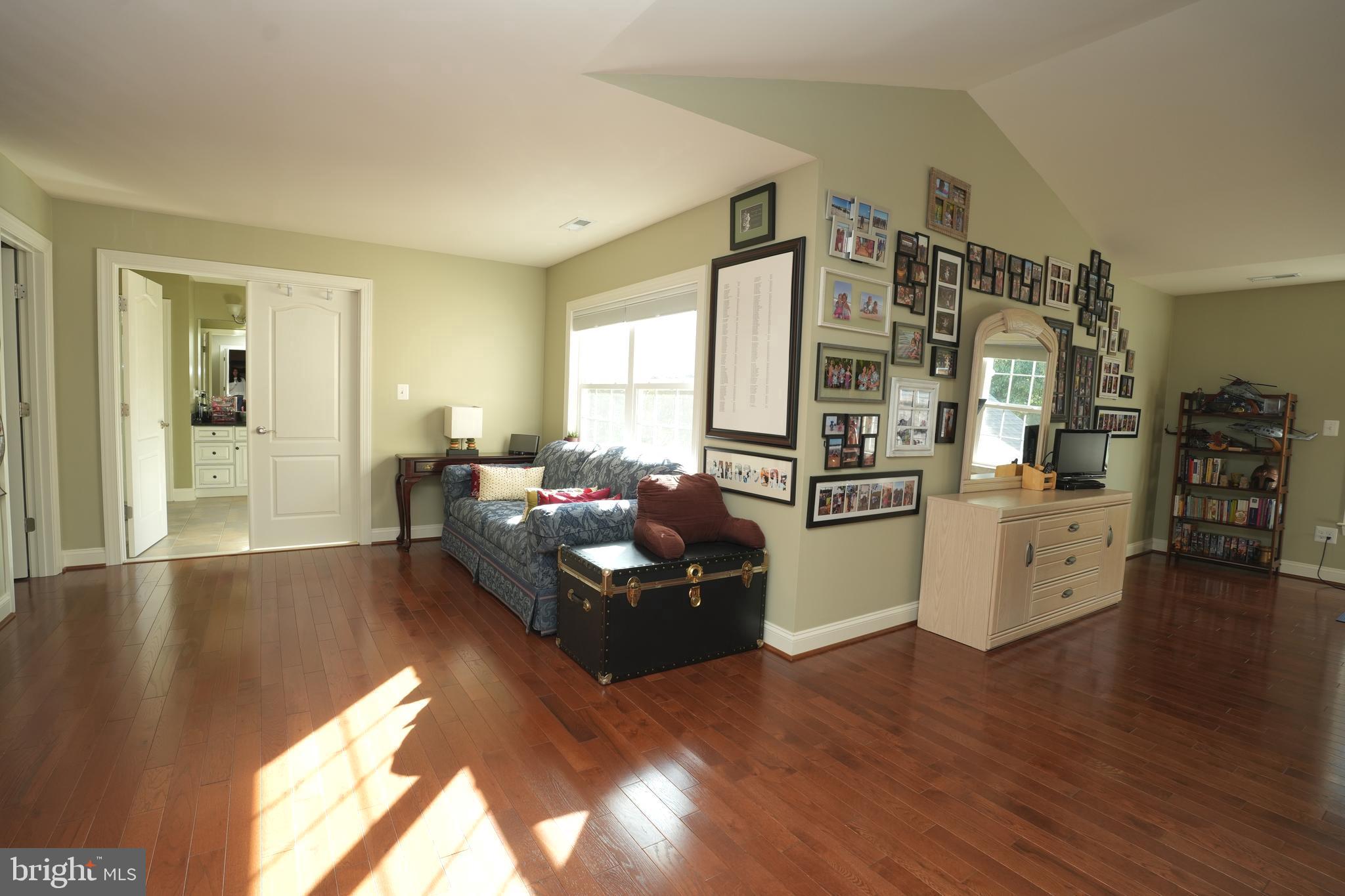 LEONARDS GRANT - Residential