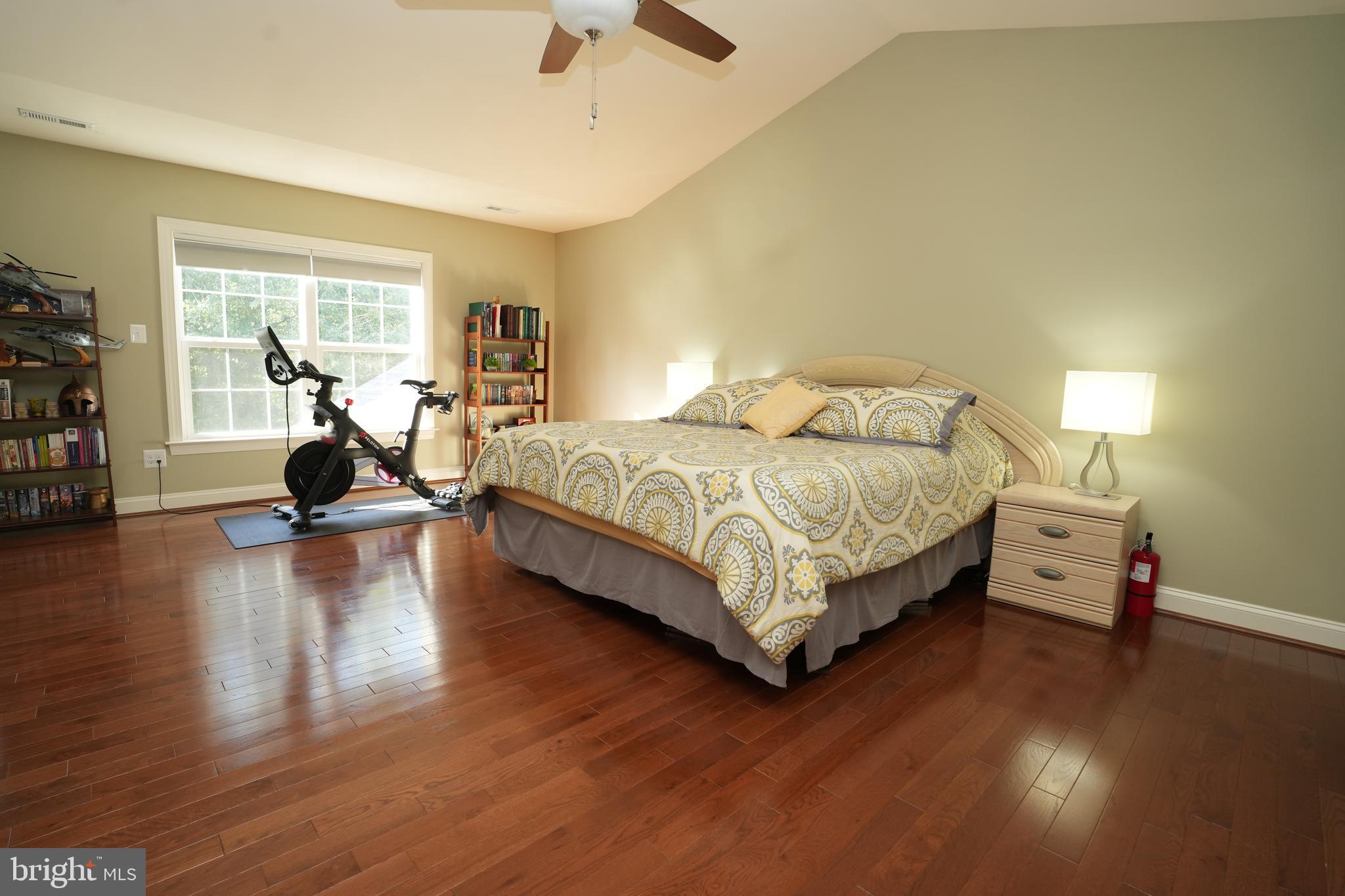 LEONARDS GRANT - Residential