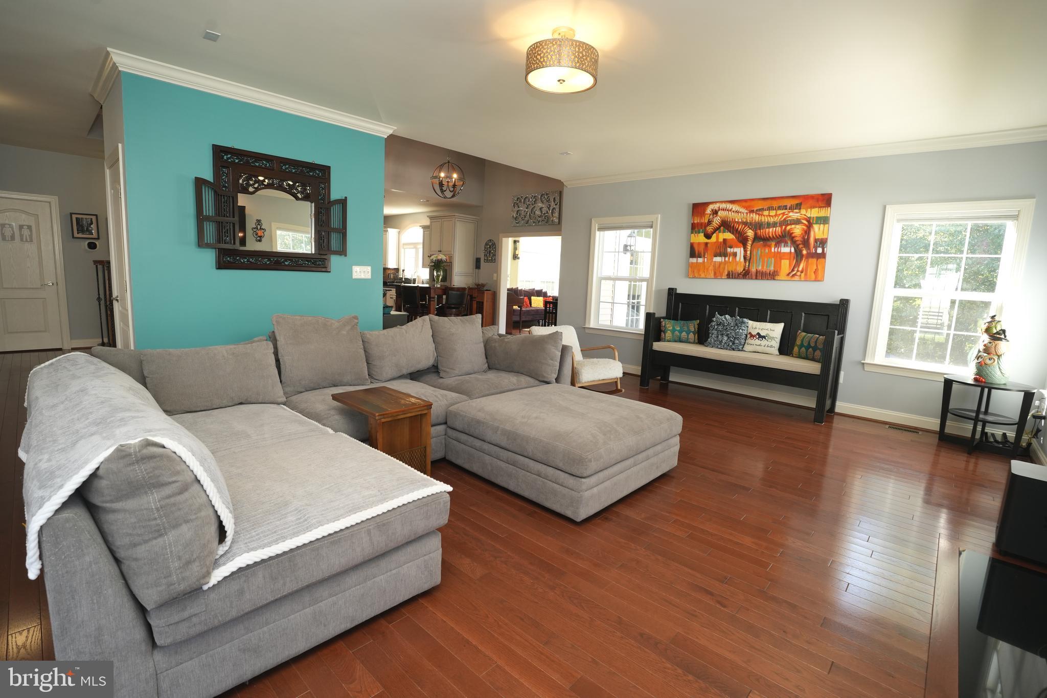 LEONARDS GRANT - Residential