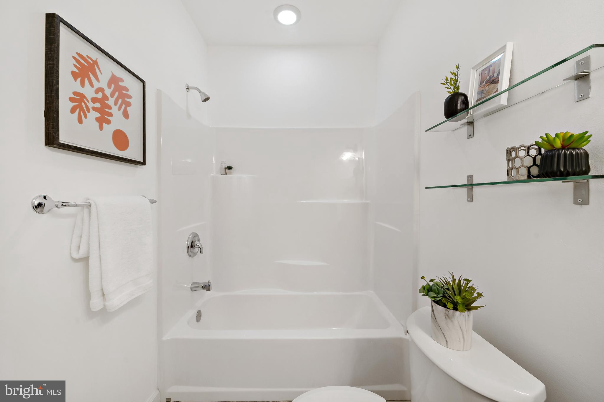 KENSINGTON - Residential