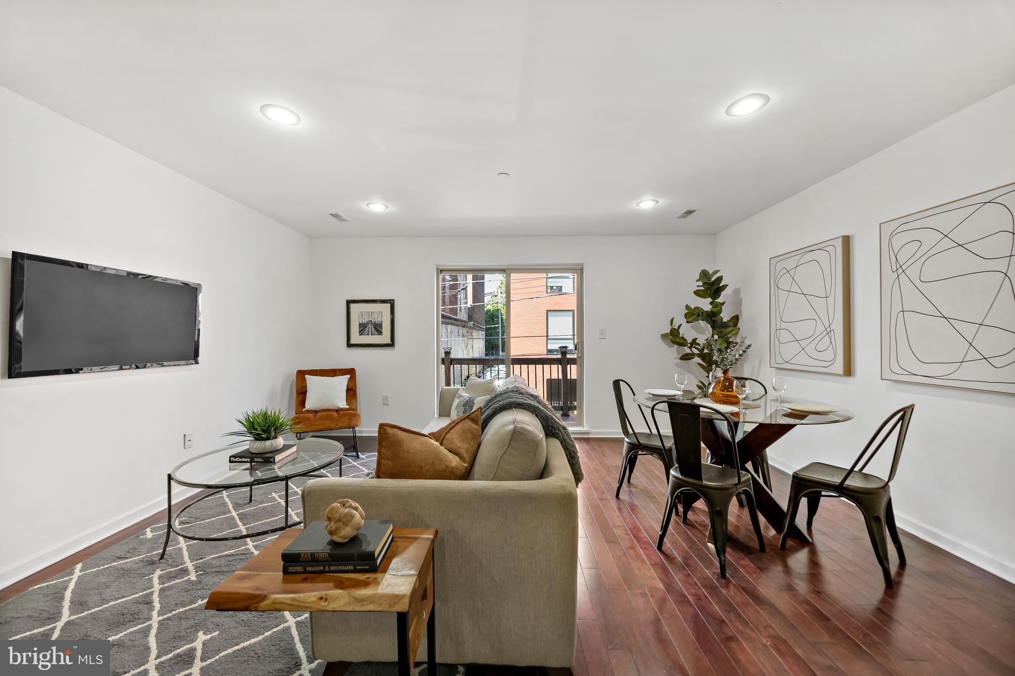 KENSINGTON - Residential