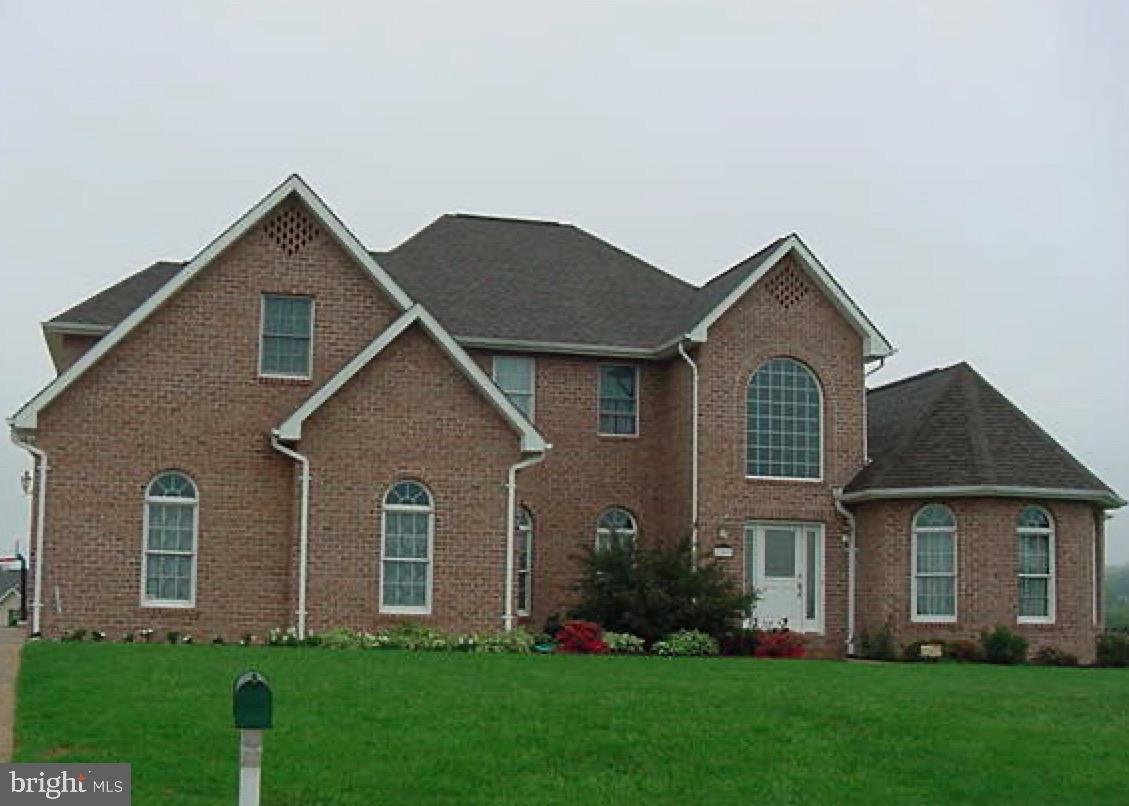 FAIRWAY MANOR - Residential