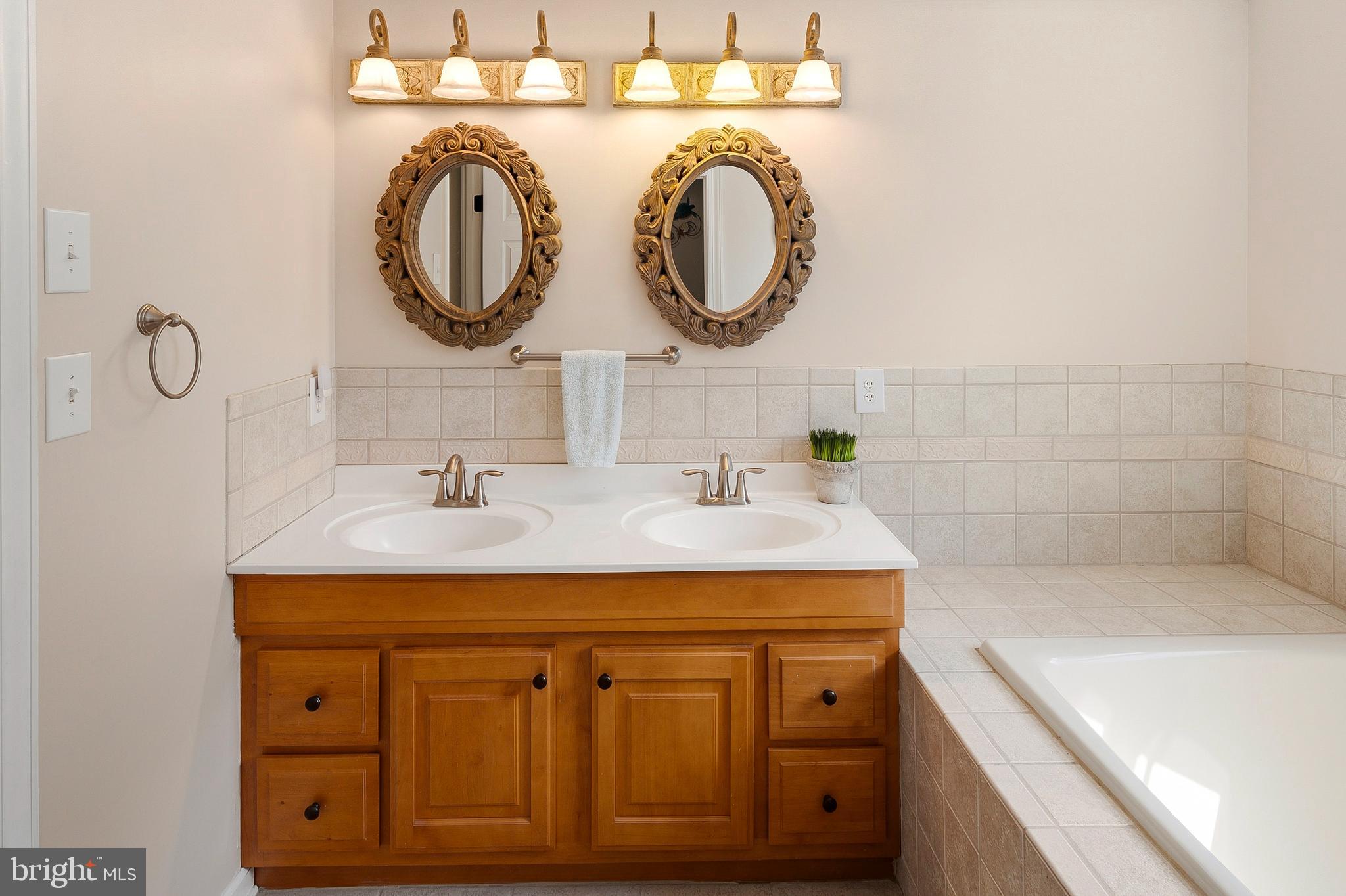 OLDE WASH VALLEY - Residential