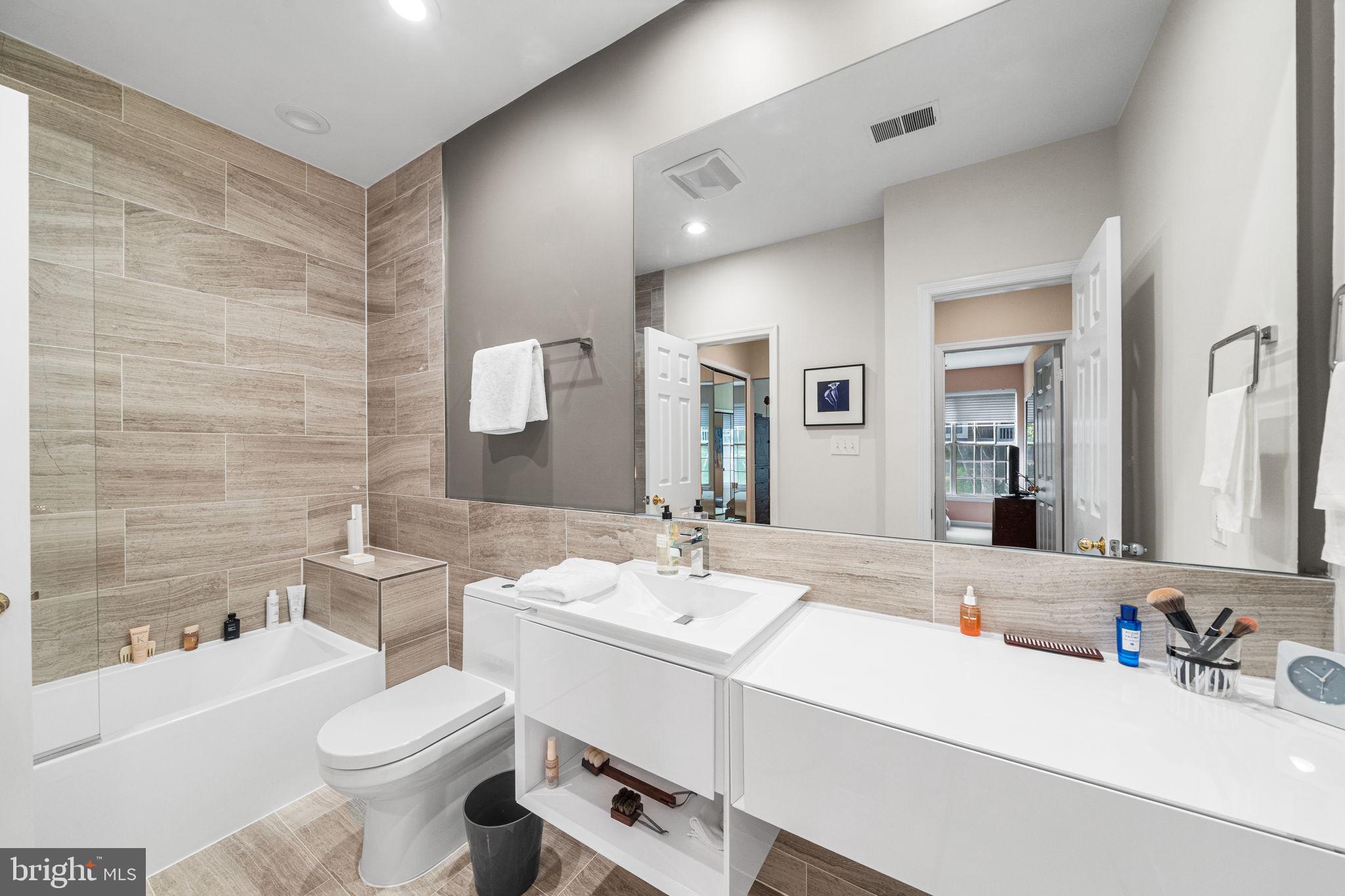 BENTLEY PLACE - Residential