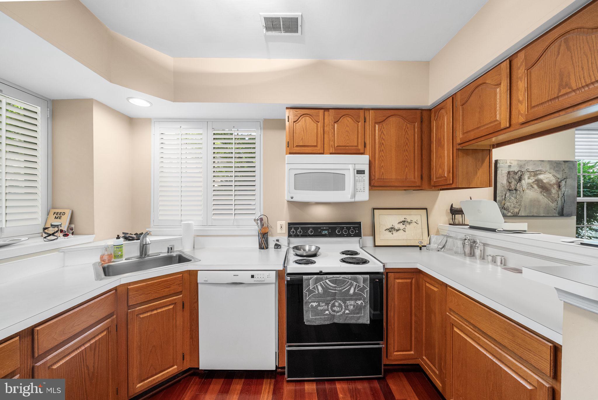 BENTLEY PLACE - Residential