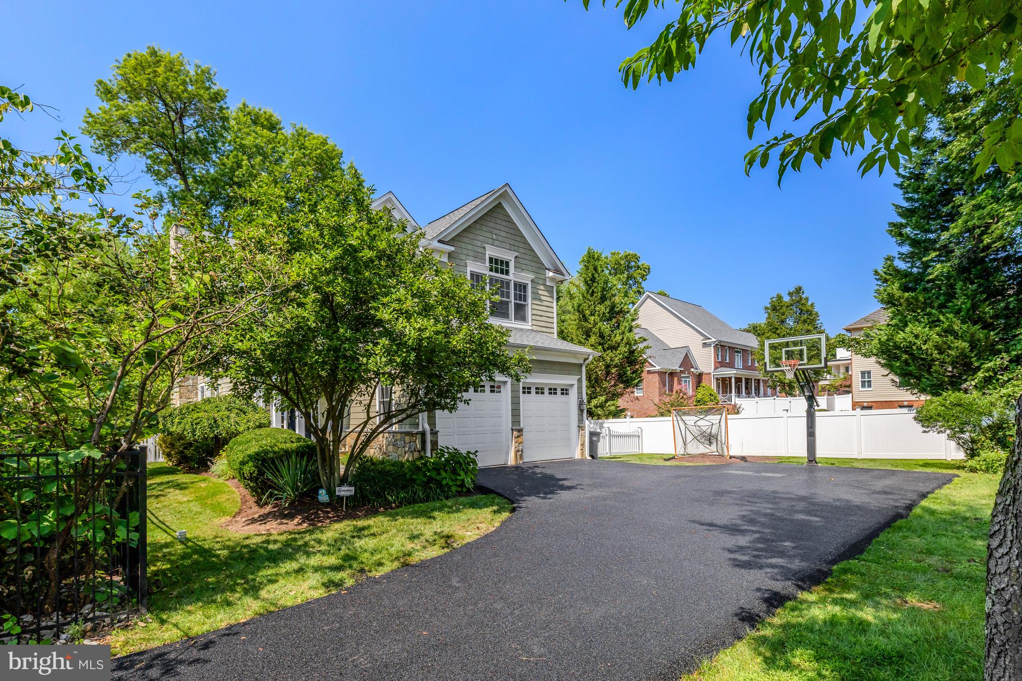 WEST MC LEAN - Residential