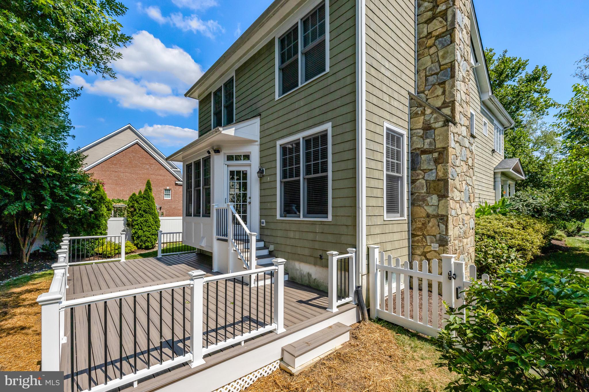WEST MC LEAN - Residential