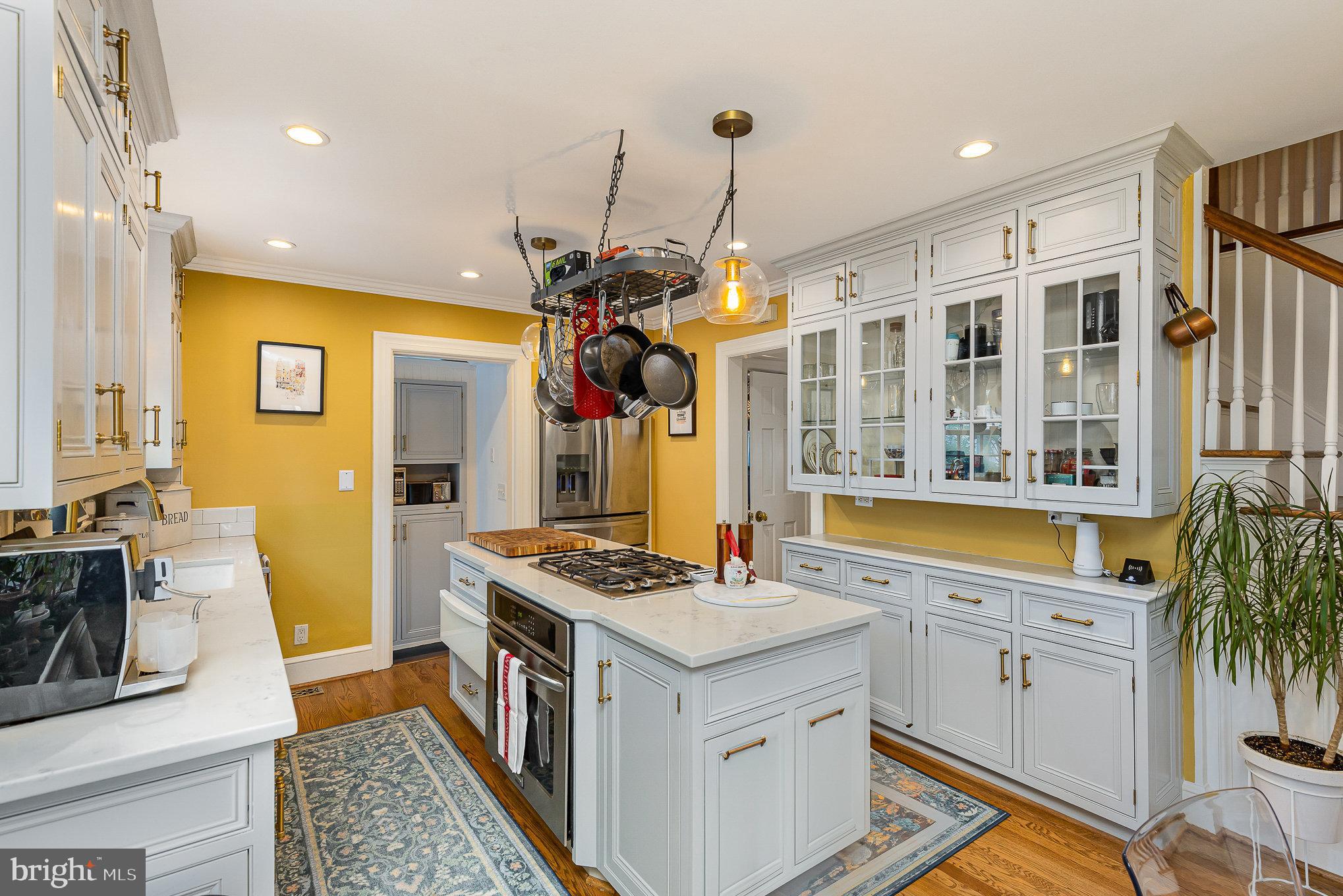 HISTORIC  DOWNTOWN FREDERICKSBURG - Residential