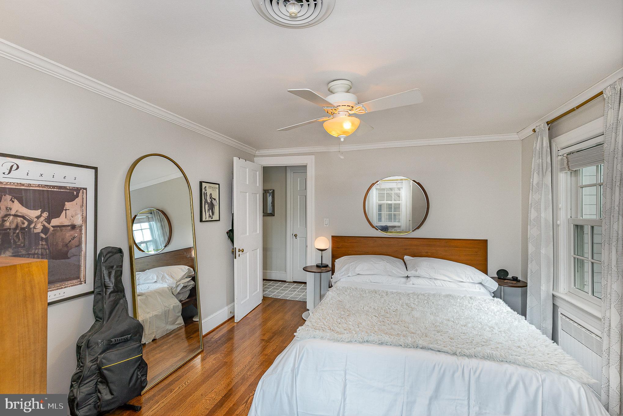 HISTORIC  DOWNTOWN FREDERICKSBURG - Residential